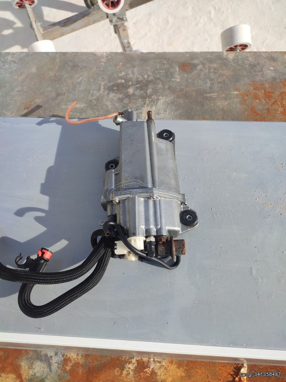 SEPARATOR YAMAHA F80 BET 6D7