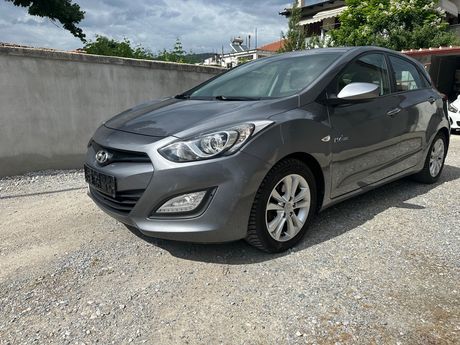 Hyundai i 30 '15 Yes turbo diesel 