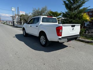 Nissan Navara 2018-thumb-3