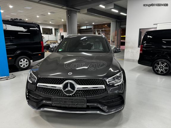 Mercedes-Benz GLC 300 '21  de AMG 4MATIC 9G-TRONIC