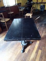 Τραπέζια καφενείου ξύλινα 60Χ90 με κολώνα μαντέμι 