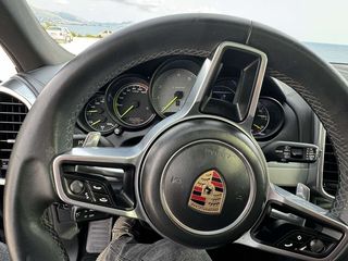 Porsche Cayenne 2016 Hybrid S-thumb-13