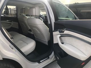 Audi e-tron 2021 Etron 55-thumb-5