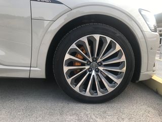 Audi e-tron 2021 Etron 55-thumb-11