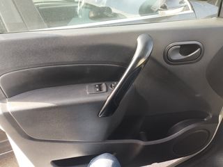 Renault Kangoo 2018 Rapid Maxi dCi 90 Extra EDC-thumb-6