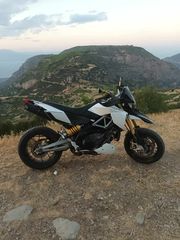 Aprilia Dorsoduro 2011-thumb-1