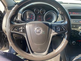 Opel Insignia 2010 1.8-thumb-11