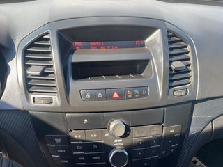 Opel Insignia 2010 1.8-thumb-12