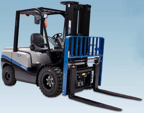Περονοφόρο/Κλάρκ πετρελαιοκίνητο 60hp με Ελέυθερη Ανύψωση και 35mm Πλάγια Μετατόπιση GRAECUS FD35Vpro