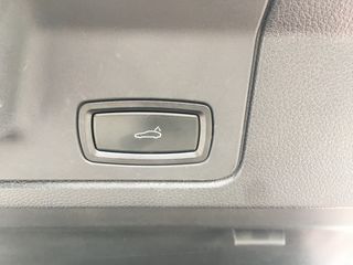 Porsche Panamera 2015 S E-HYBRID - PLUG IN BLACK EDITION-thumb-50