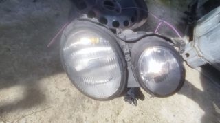 Φανάρι εμπρός δεξιά mercedes W210