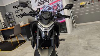 CFmoto 450NK 2026 GALAXY GREY 2026-thumb-6