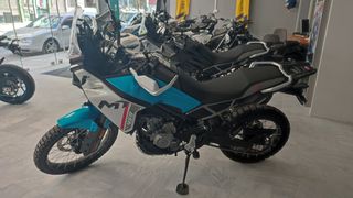 CFmoto 450 MT 2026 ΔΩΡΟ ΤOP CASE "ΕΤΟΙΜΟΠΑΡΑΔΟΤΟ"-thumb-4