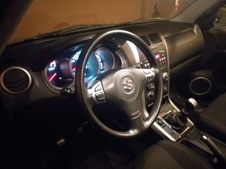 Suzuki Grand Vitara '10 2.4i 16vWT 4x4 (SUV)