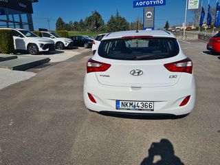 Hyundai i 30 2016 CRDi  blue Trehd-thumb-1