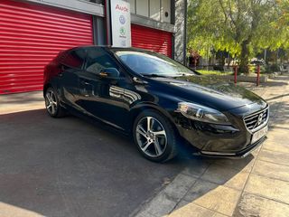 Volvo V40 '15  D2