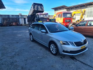 Skoda Octavia 2019-thumb-4