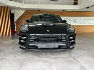 Porsche Macan '16 TURBO CARBON PACK/PANORAMA/SPORT EXHAUST