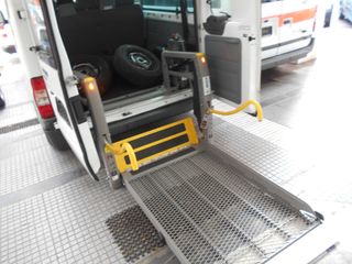 Ford 2013 transit-thumb-6