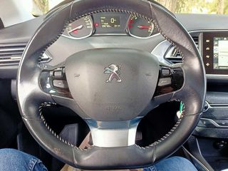 Peugeot 308 2015 1.2 e-THP GT-Line 130Hp-thumb-8