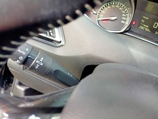 Peugeot 308 2015 1.2 e-THP GT-Line 130Hp-thumb-10