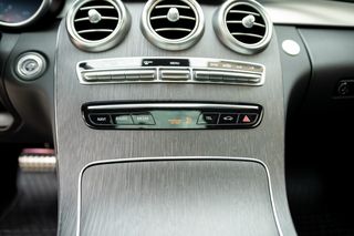 Mercedes-Benz C 200 2018 4MATIC 9G-TRONIC-thumb-36