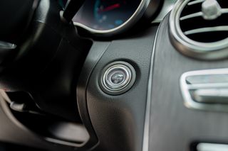 Mercedes-Benz C 200 2018 4MATIC 9G-TRONIC-thumb-29