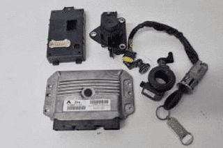 ➤ Διακόπτης μίζας + κλειδί 906062426R για Dacia Duster 2011 1,600 cc
