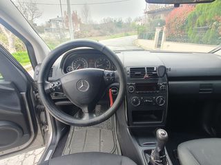 Mercedes-Benz A 170 2006-thumb-9