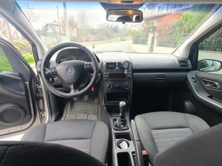 Mercedes-Benz A 170 2006-thumb-10