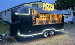 PM '24 Street Food Pizza Airstream, Catering