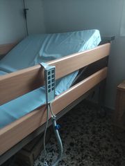 Ηλεκτρικό κρεβάτι νοσοκομειακο