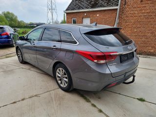 Hyundai i40 2017  Station Wagon 1.7 CRDi blue Style DCT-thumb-2