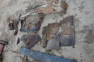 CAMBO  4X4  /  ISUZU  4X4 /  Ανταλλακτικα & Αξεσουάρ  Αυτοκινήτων  Αμάξωμα - Είδη Φανοποιίας  Ποδιά