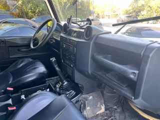 Land Rover Defender 2010 130 DCAB-thumb-5