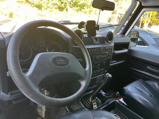 Land Rover Defender 2010 130 DCAB-thumb-8