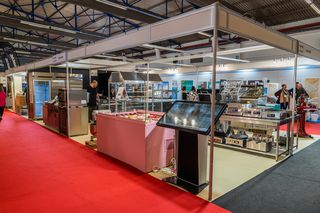 Ψυγείο βιτρίνα ζαχαροπλαστικής με επάλληλα κρύσταλλα. Ειδικές κατασκευές κατά παραγγελία STOCKINOX - ΖΗΤΗΣΤΕ ΜΑΣ ΠΡΟΣΦΟΡΑ!-thumb-1