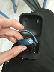 Power beats pro-thumb-3