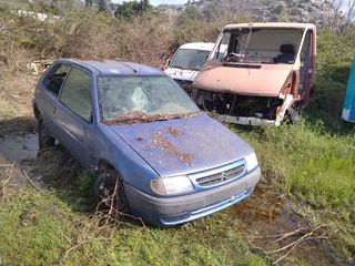 Citroen Saxo ΜΟΝΟ ΓΙΑ ΑΝΤΑΛΛΑΚΤΙΚΆ  '98