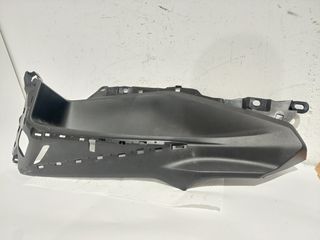 Αριστερό πάτωμα από YAMAHA XMAX300 2023-25 (BMK-F7481-00)