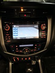 Nissan Navara 2018 Double Cab 2.3 dCi Acenta 4x4 Automatic-thumb-9