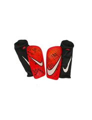 Nike Mercurial Lite CR7 shin guards FJ4869696