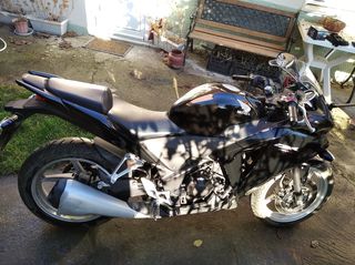 Honda CBR250R 2015 CBR250R-thumb-5