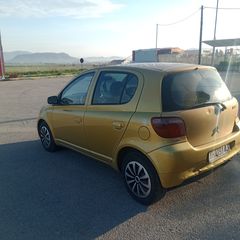 Toyota Yaris 2000-thumb-3