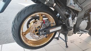 Suzuki V-Strom 1000 2005-thumb-6