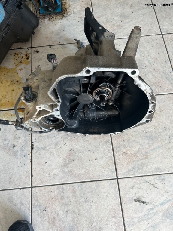 Σασμάν Nissan Almera N15