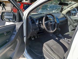 Isuzu D-Max 2012 ΠΡΟΣΦΟΡΑ!!!-thumb-8
