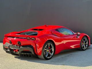 Ferrari SF90 2023 STRADALE-thumb-12