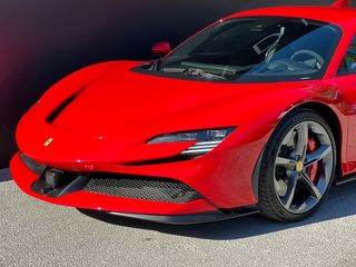 Ferrari SF90 2023 STRADALE-thumb-8