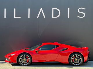 Ferrari SF90 2023 STRADALE-thumb-1